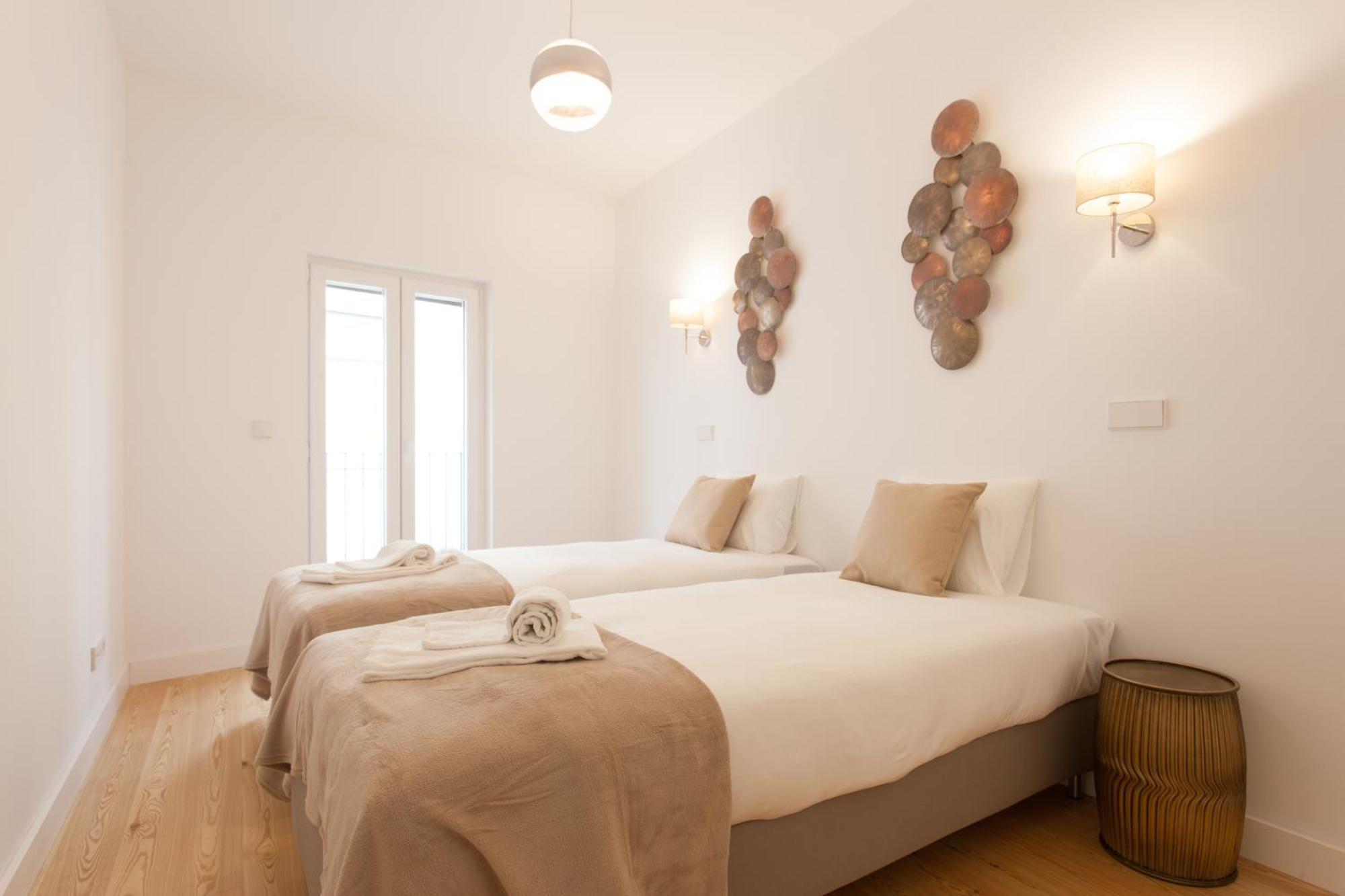 Mouraria Blue Three-Bedroom Apartment W/ Parking - By Lu Holidays Lisboa Dış mekan fotoğraf