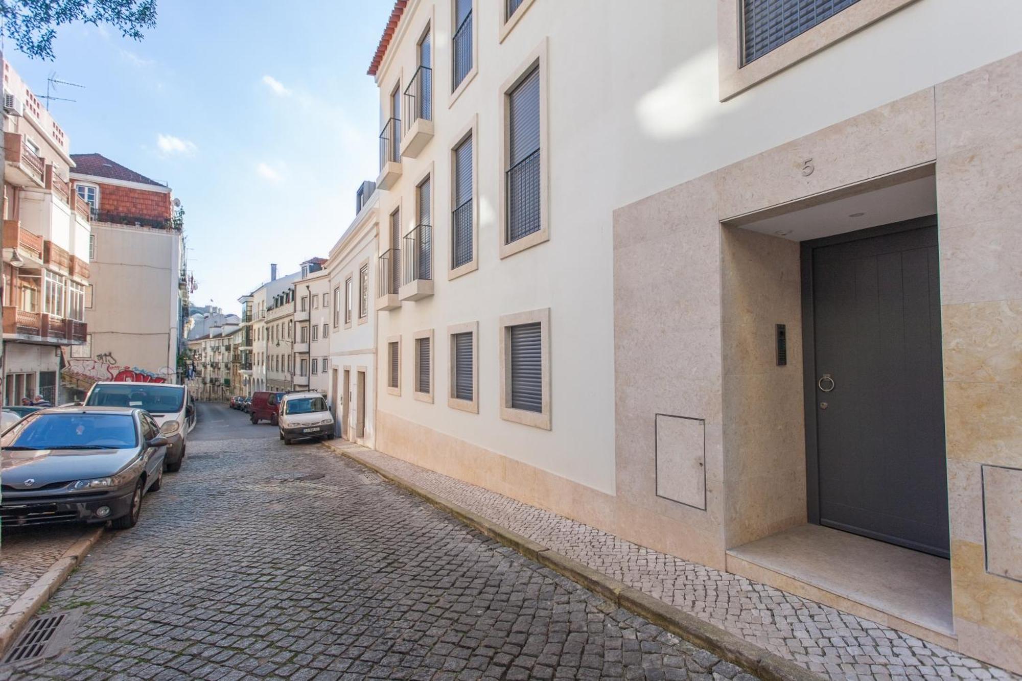 Mouraria Blue Three-Bedroom Apartment W/ Parking - By Lu Holidays Lisboa Dış mekan fotoğraf